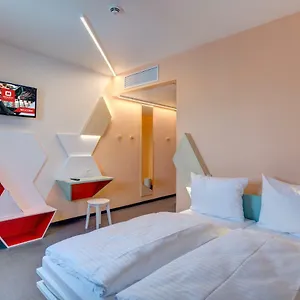 Meininger Hauptbahnhof Hotell